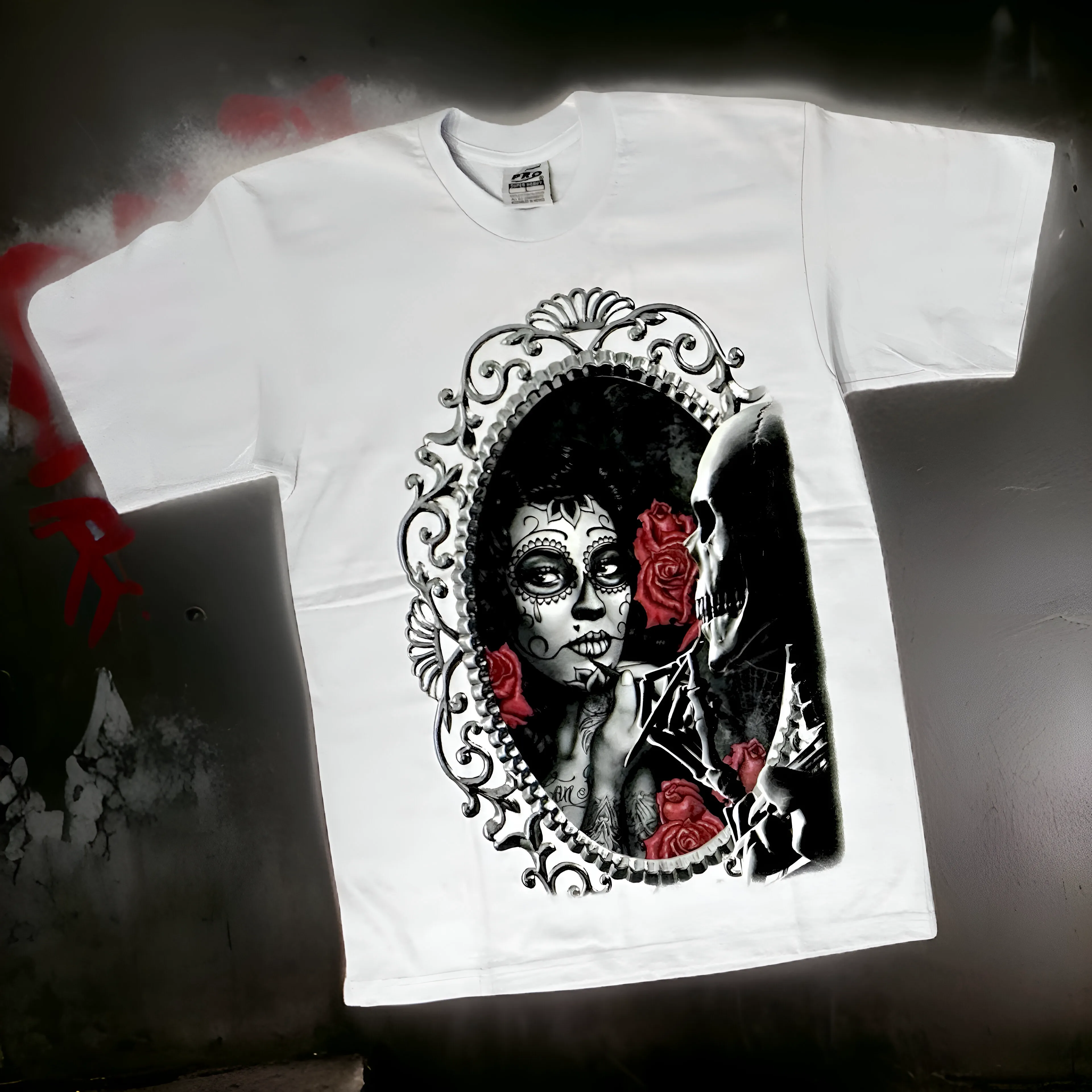 *<SC>* (WHITE) ~ROSES & MIRRORS~ HEAVY COTTON JUMBO PRINT TEES