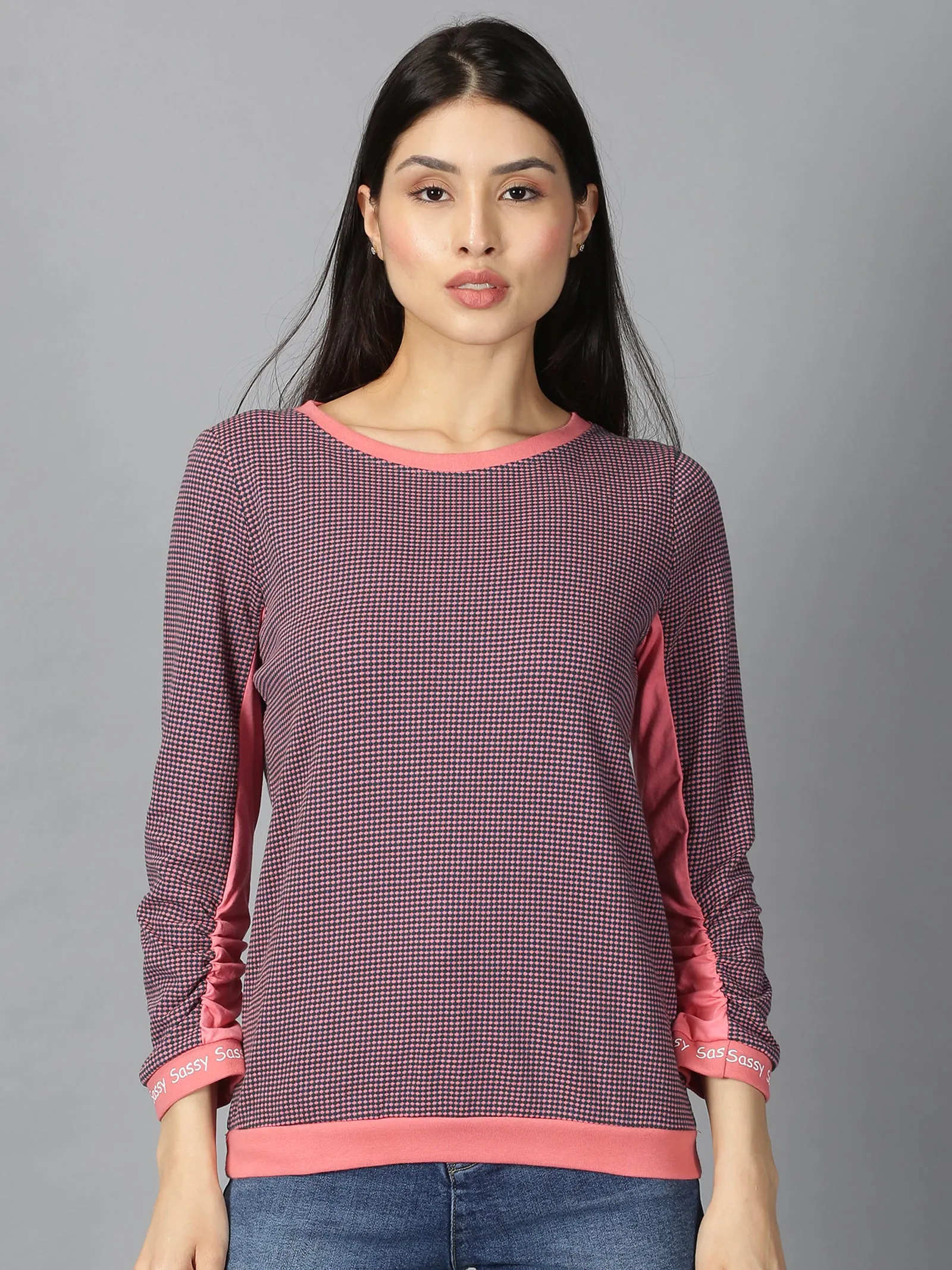 Women Pink & Blue Small Checked Round Neck Casual T-Shirt
