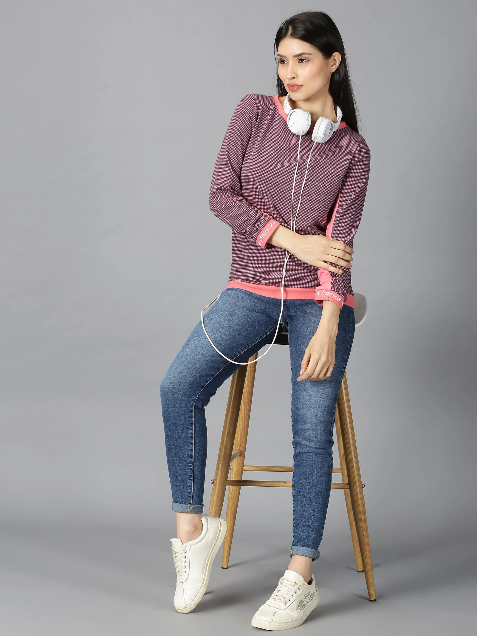 Women Pink & Blue Small Checked Round Neck Casual T-Shirt